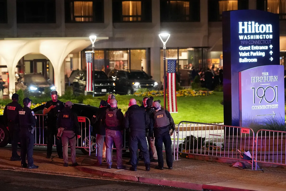 Archived image accompanying: Gunman Attacks Outside White House Correspondents’ Dinner, Trump Evacuated