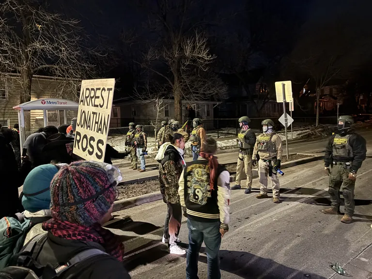 Archived image accompanying: Federal Agents Shoot Minneapolis Man Amid Tense Immigration Operation and Protests