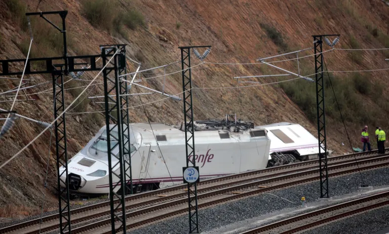 Archived image accompanying: Spain Probes Deadly High-Speed Train Crash Near Adamuz Killing 39 Passengers