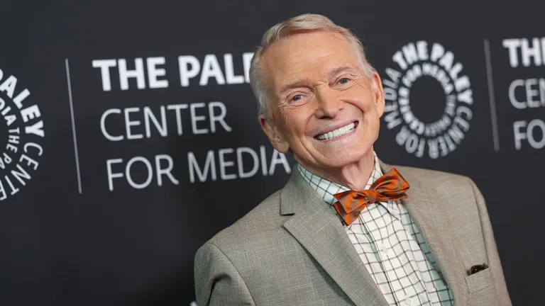 Archived image accompanying: Bob Mackie, ‘Sultan of Sequins,’ dies at 87 in Palm Springs