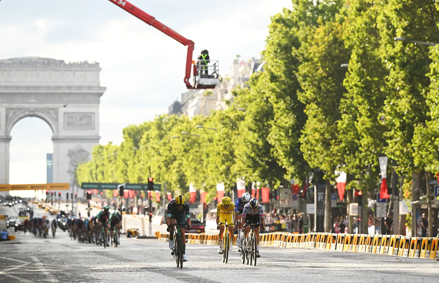Archived image accompanying: Pogačar Enters Tour de France’s Five-Time Club at Age 27