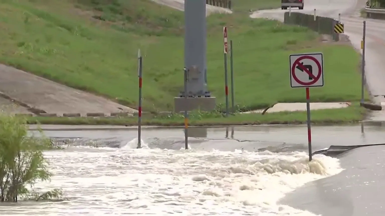 Archived image accompanying: Abbott Issues Disaster Declaration for 101 Texas Counties Amid Severe Storm and Flooding Threat
