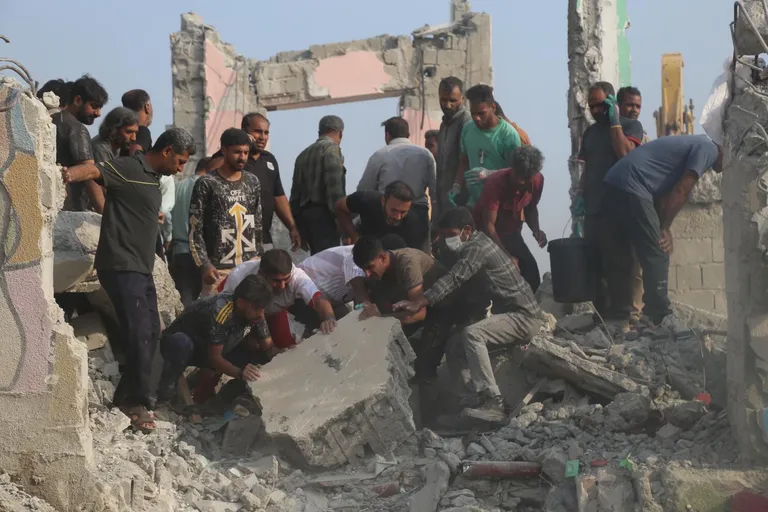 Archived image accompanying: US Tomahawk Missile Mistakenly Hits Iranian School, Killing Over 165 Children