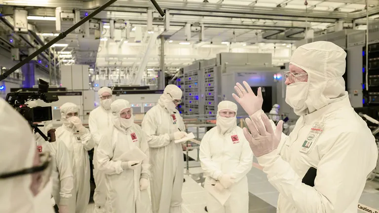 Archived image accompanying: Intel’s latest cuts land in the data center group as earnings loom