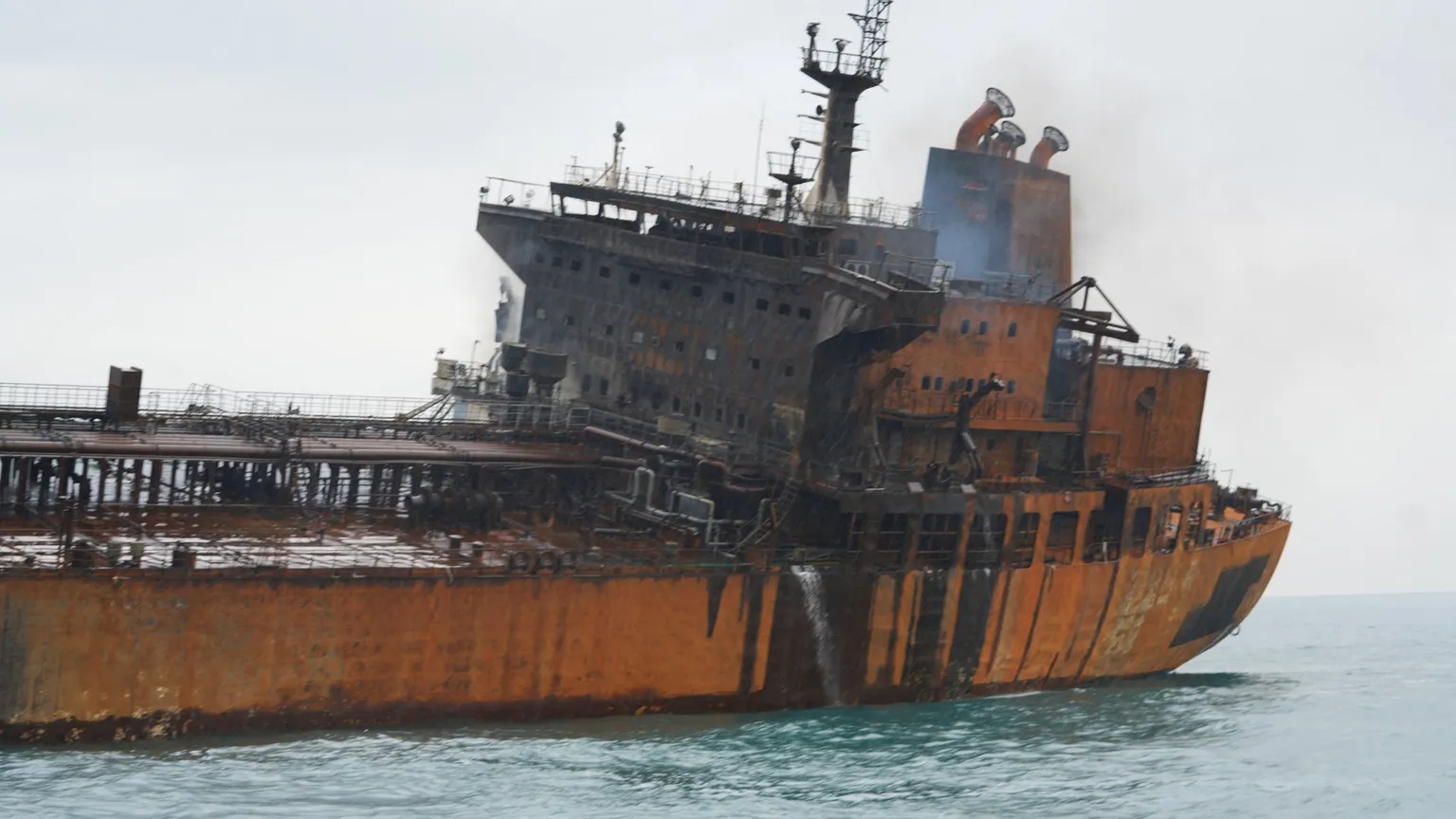Archived image accompanying: U.S. Forces Destroy Iranian Boats as Iran Strikes UAE, Driving Oil Above $100