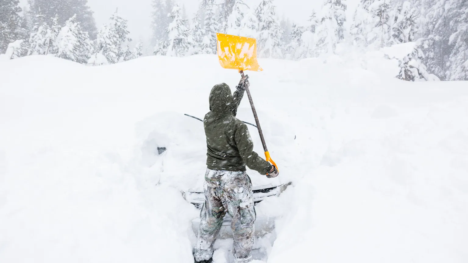 Archived image accompanying: Authorities Launch Criminal Probe After Deadliest U.S. Avalanche Kills 8 Near Lake Tahoe