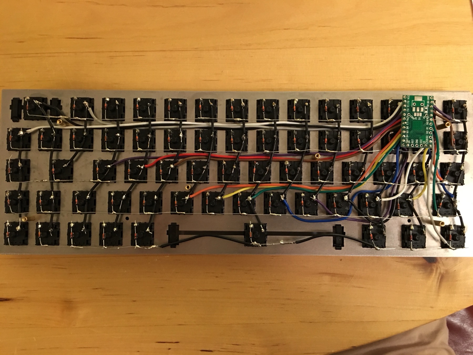 The finished matrix, five row buses and fifteen column wires